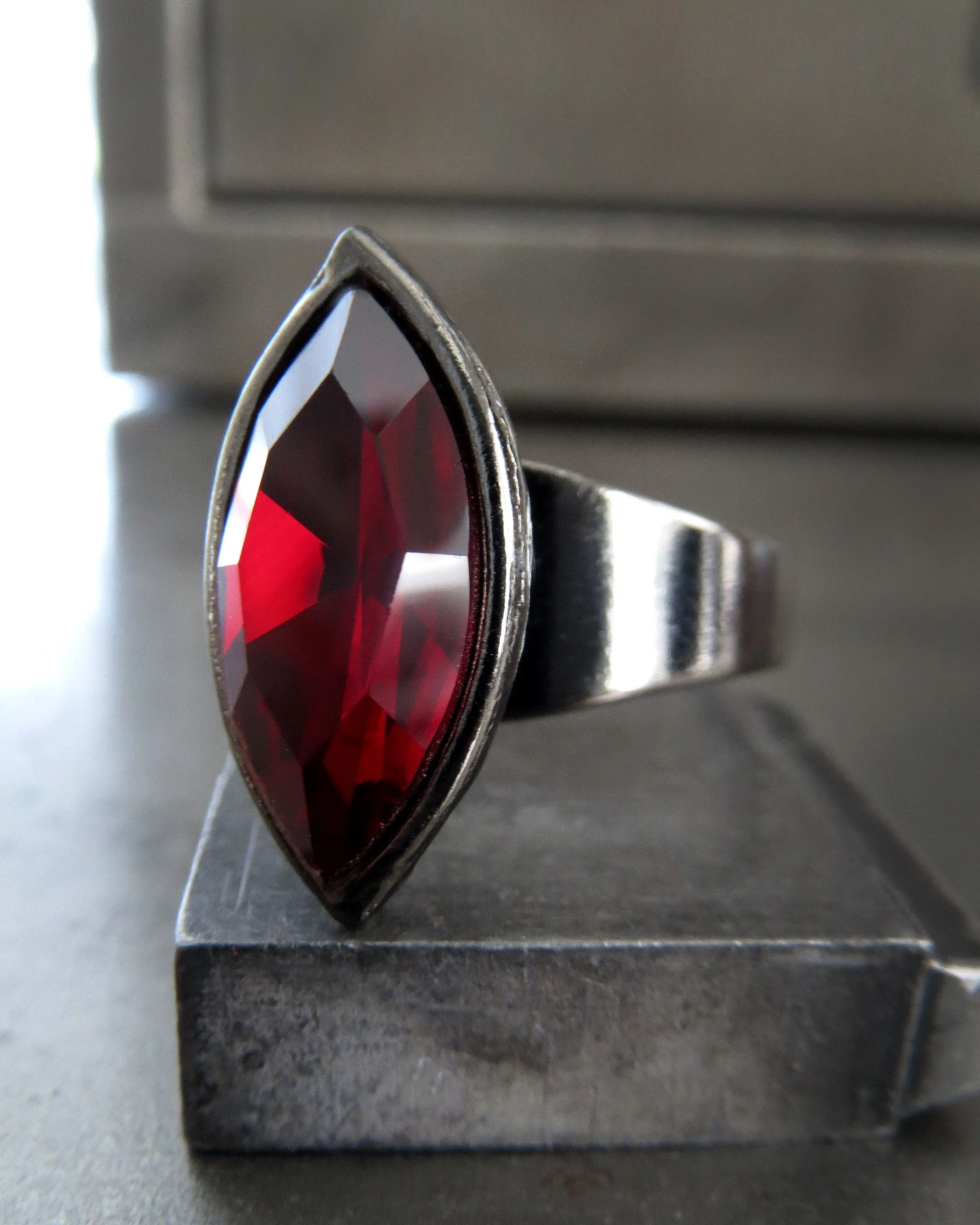 DROP of BLOOD - Gothic Deep Red Crystal Ring