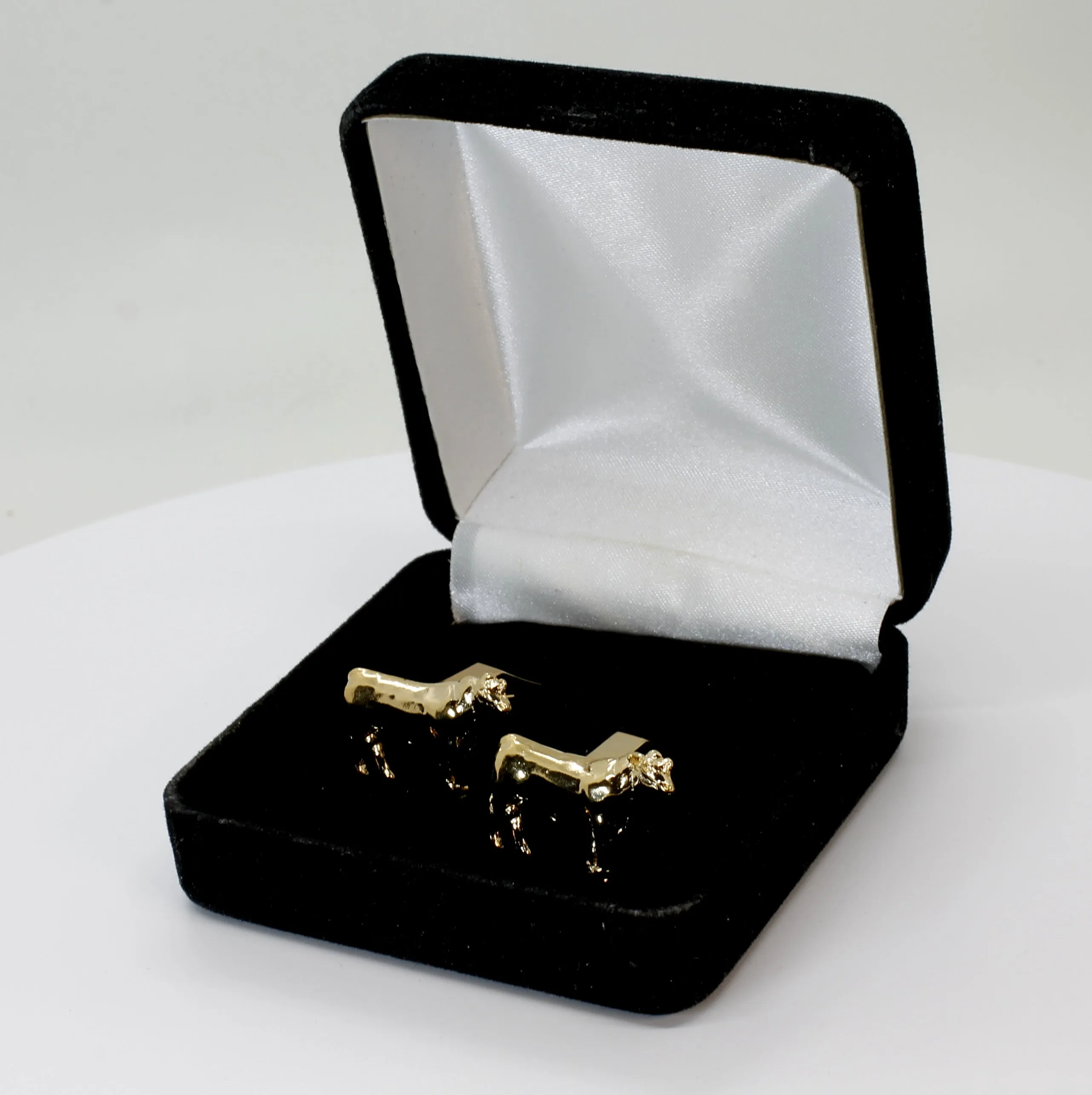 Gold Bull Cuff Links for him with 14kt Gold Vermeil Prize Angus Bulls