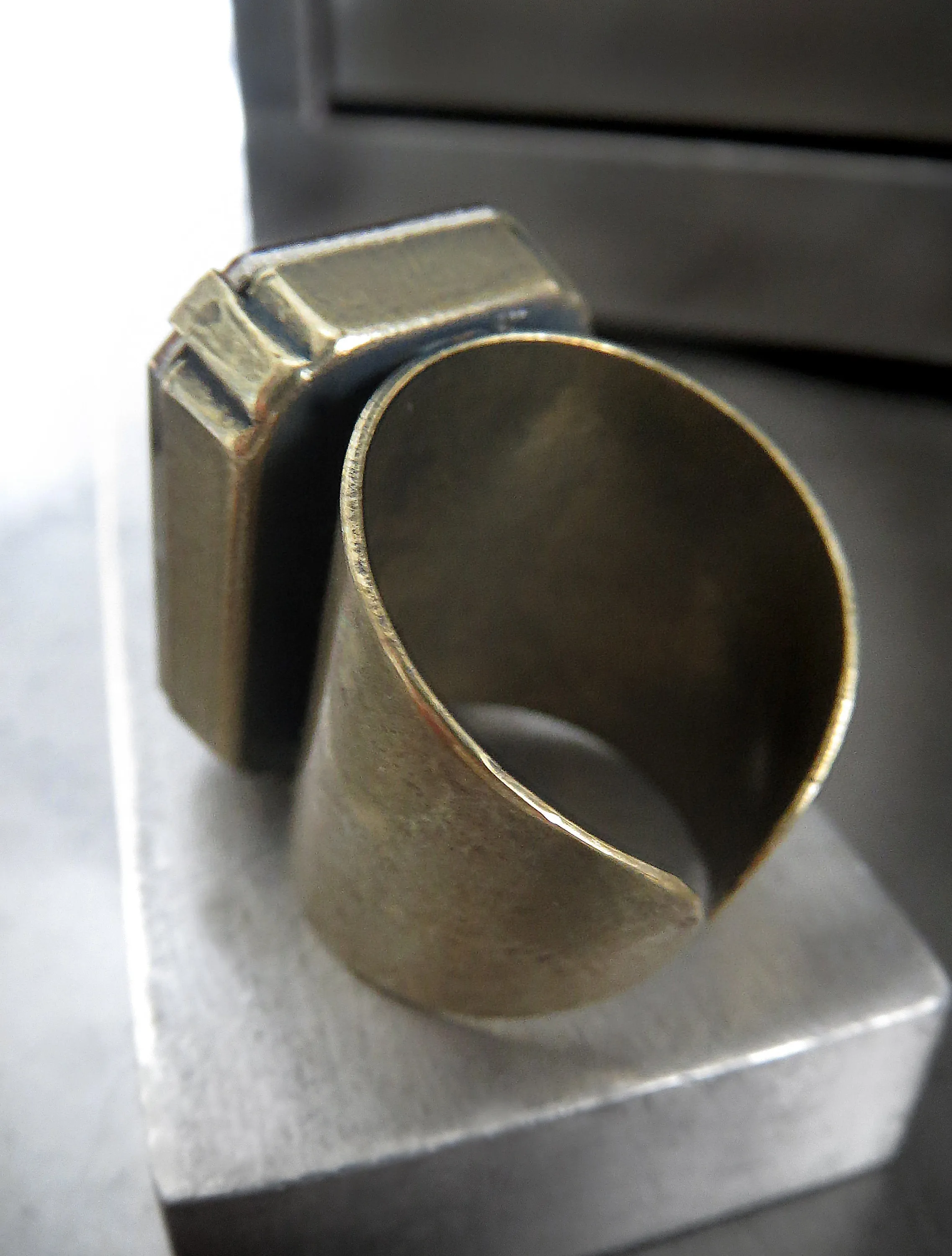GOLD CHAMPAGNE - Rectangle Crystal Ring in Golden Champagne