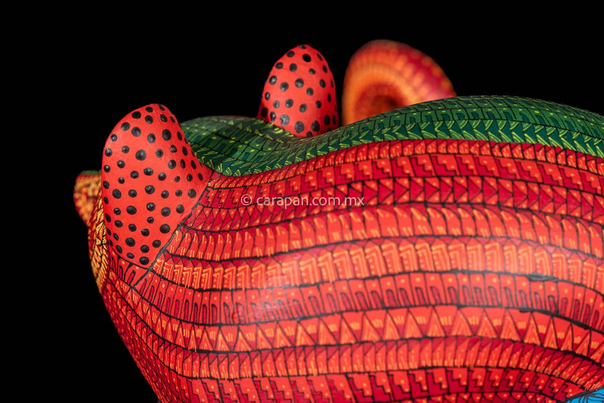 Opossum Fine Mexican Wood Carving Alebrije