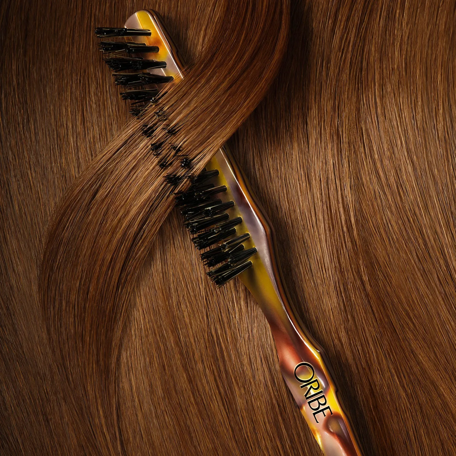 Oribe Italian Resin Teasing Brush