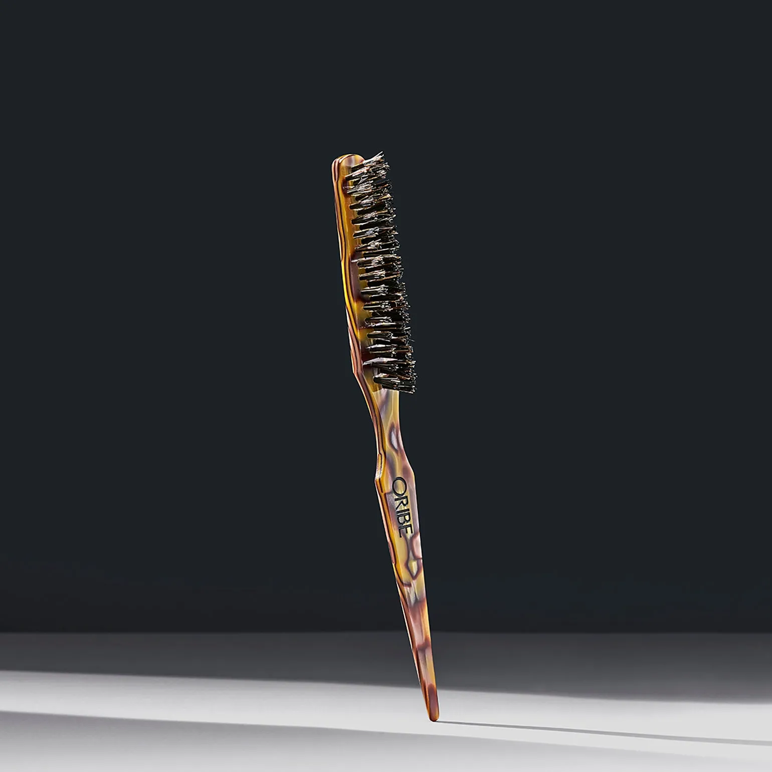 Oribe Italian Resin Teasing Brush