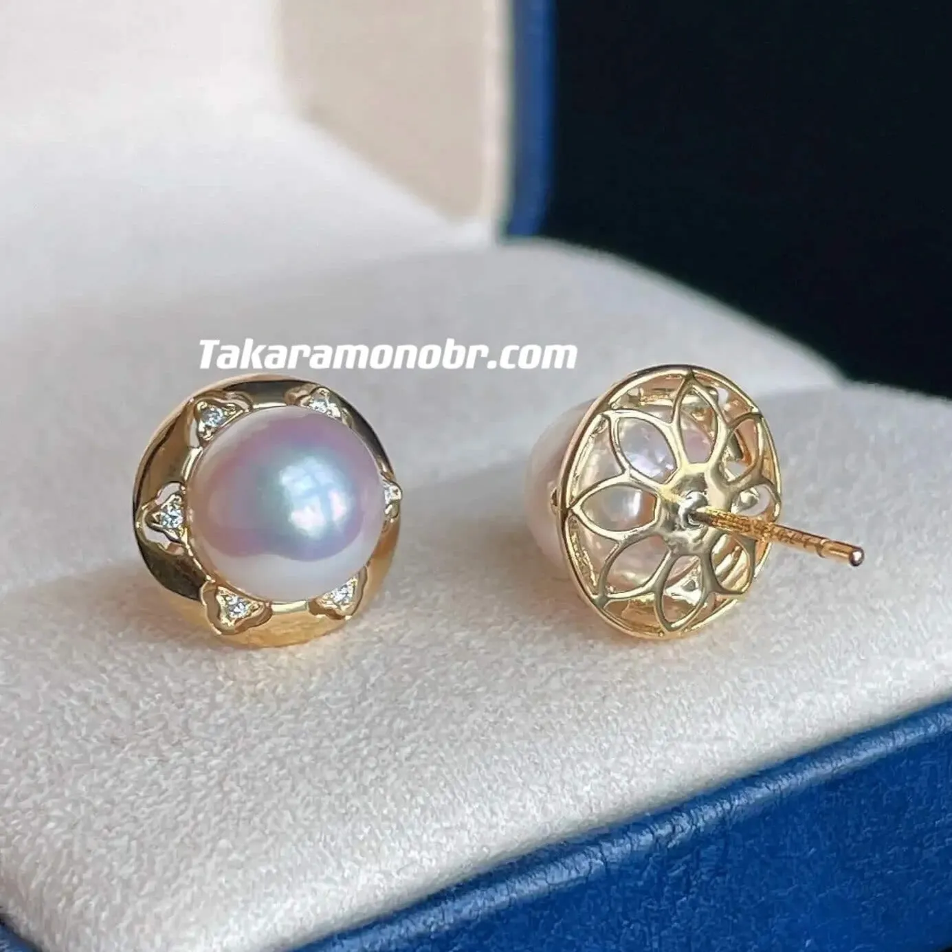 Sparkling Cultured Saltwater White Round Akoya Pearl Stud Earrings, 8.0-8.5 mm