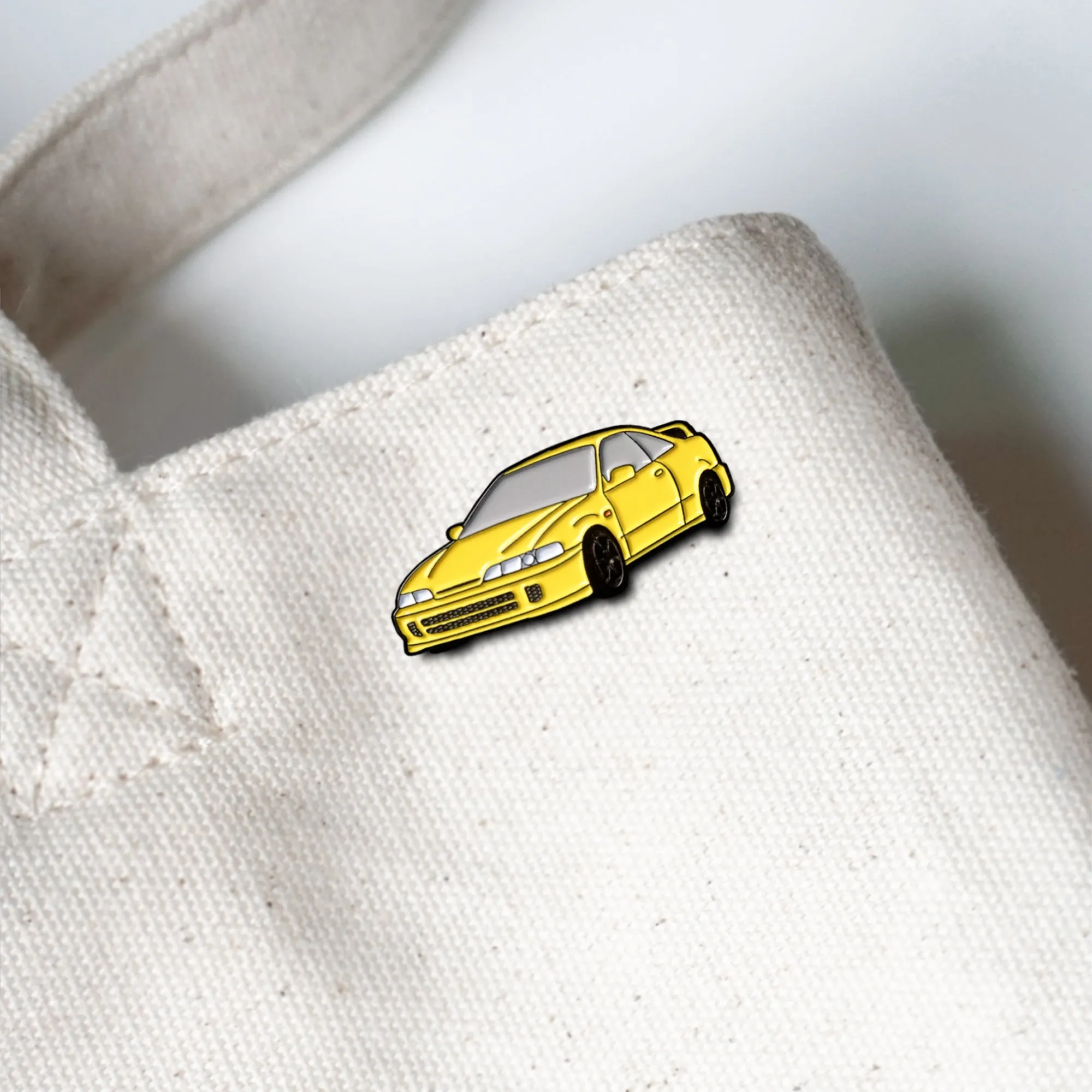 Type R (Yellow) Car Lapel Enamel Pin