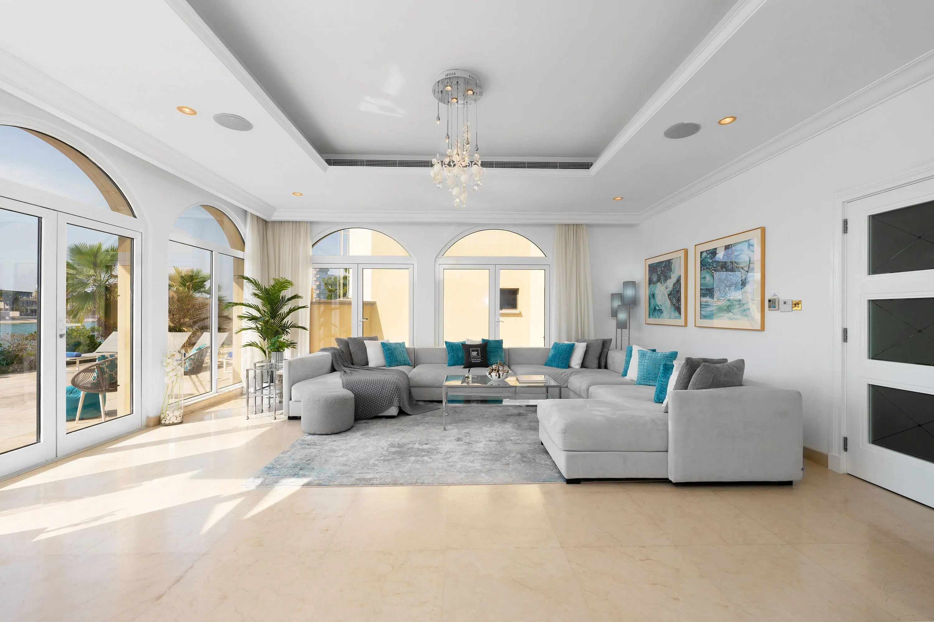 Ultra-Luxury Villa w/ Private Pool & Beach on Palm