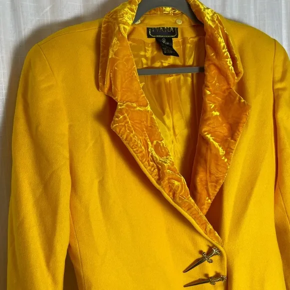 Vtg Ivana 100% wool Canary Yellow Blazer