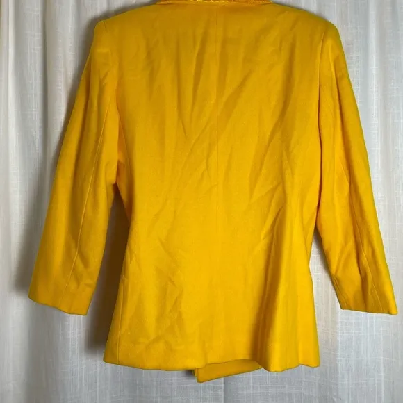 Vtg Ivana 100% wool Canary Yellow Blazer