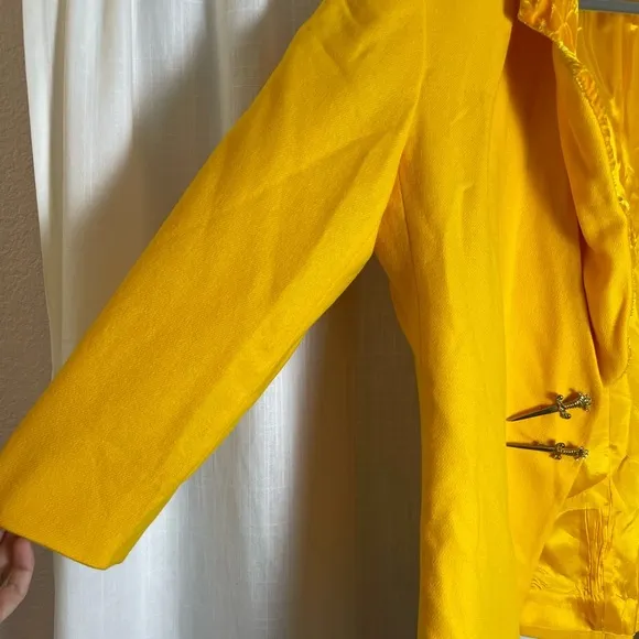 Vtg Ivana 100% wool Canary Yellow Blazer