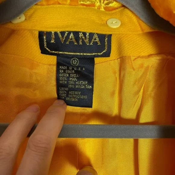 Vtg Ivana 100% wool Canary Yellow Blazer